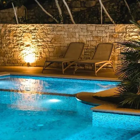 Hotel El Primero Sarandë