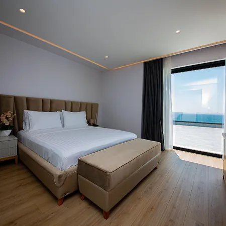 El Primero Hotel