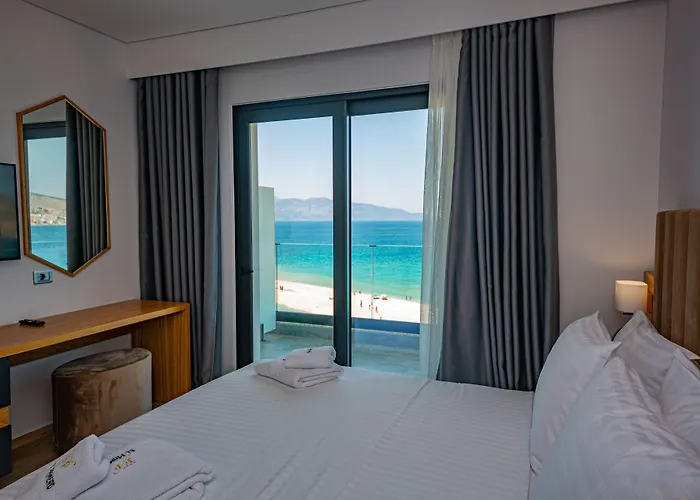 فندق El Primero 4*