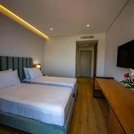El Primero Hotel