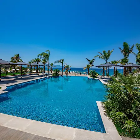 El Primero Otel 4*
